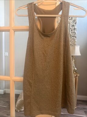 Danskin Gray Semi-Fitted Racerback Tank M (8-10)